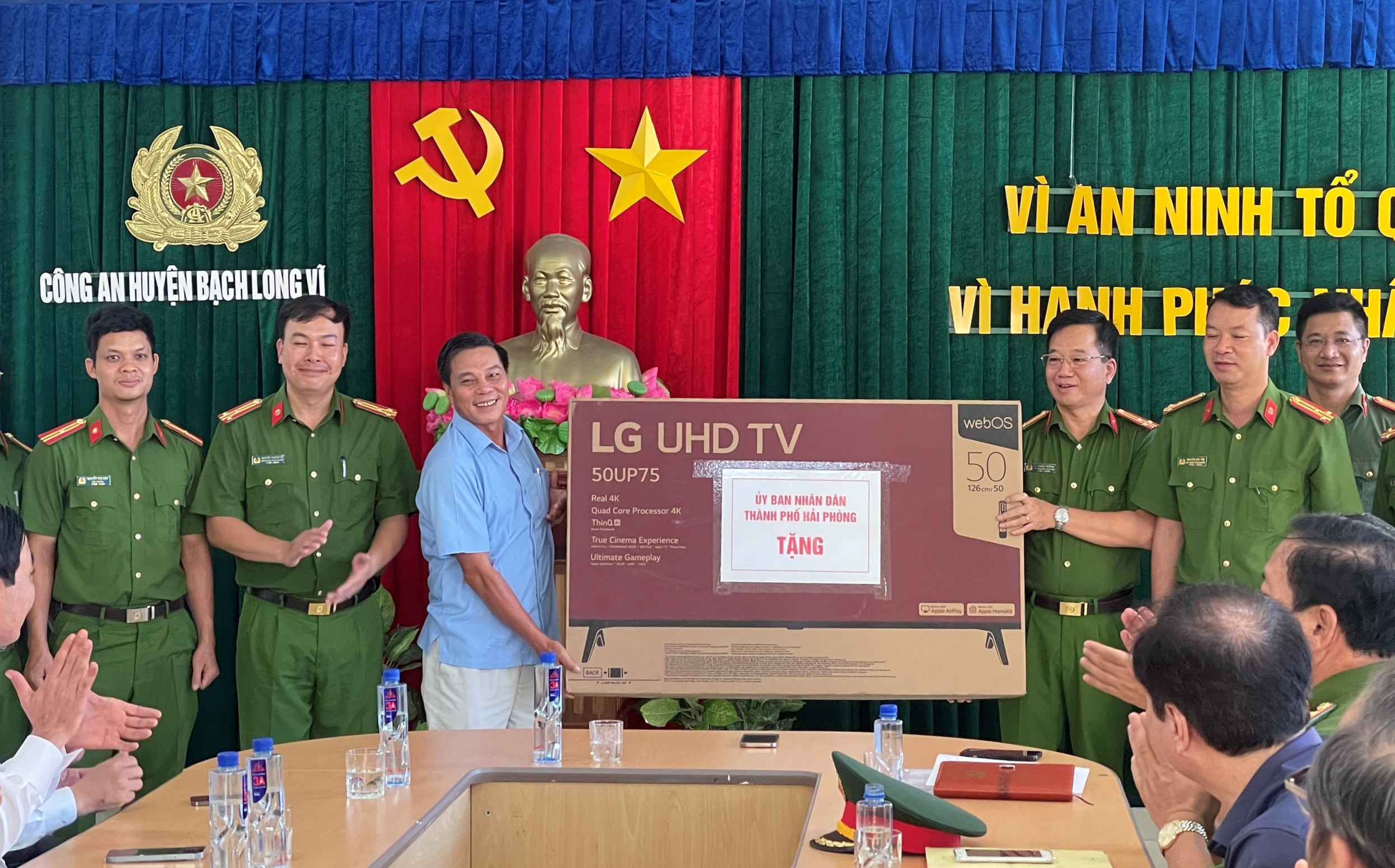 Công an huyện Bạch Long Vĩ – bảo đảm an toàn tuyệt đối Chương trình Chủ tịch Ủy ban nhân dân thành phố 